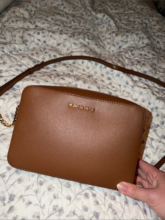 Michael Kors Handbags - Michael Kors luggage large jet set crossbody